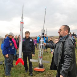 Meteor 1 a letajici TV vysilac